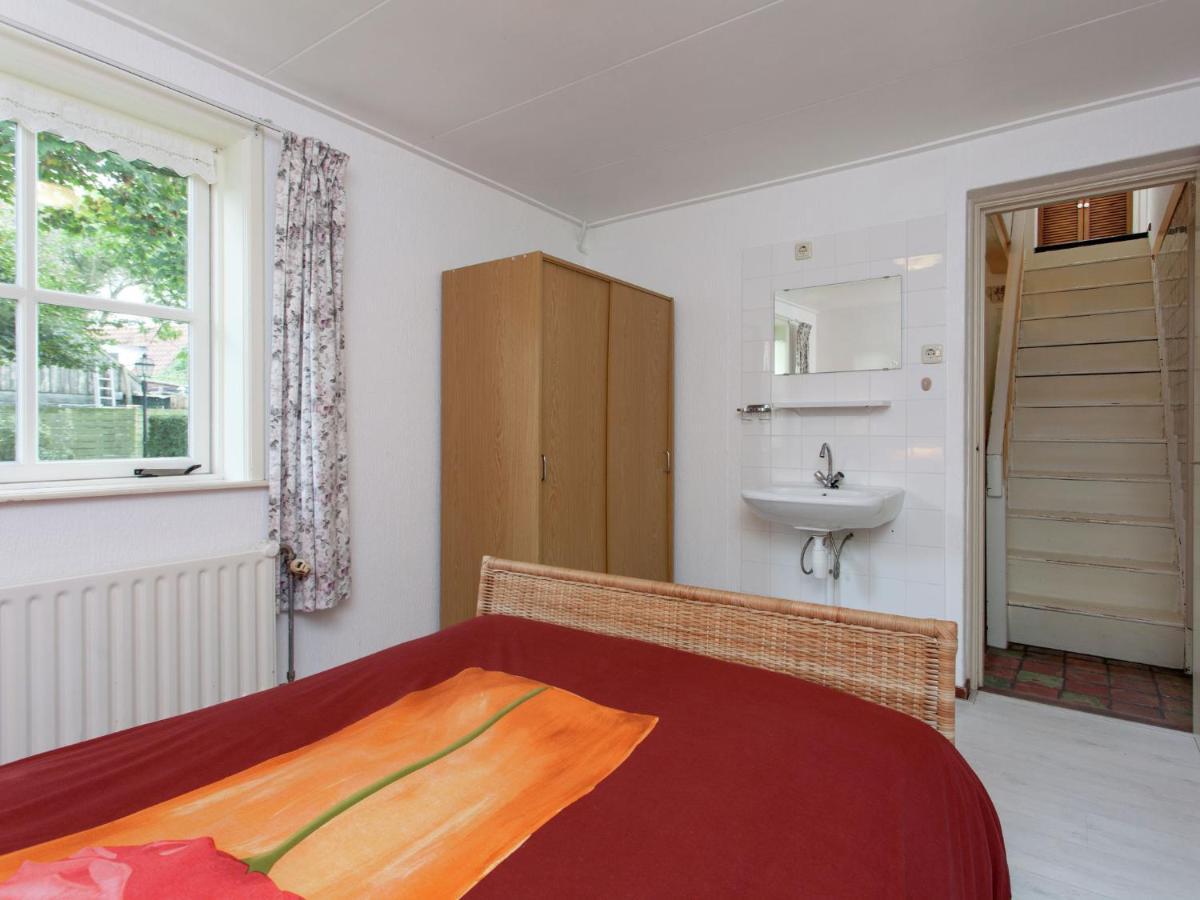 Fairytale Cottage In Nes Friesland With Garden Exteriér fotografie